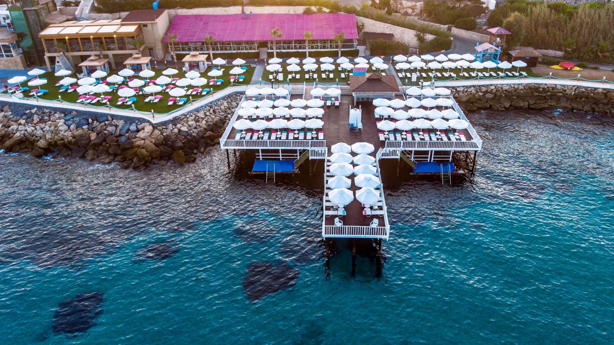 Merit Park Hotel Casino & Spa Kyrenia  Exterior foto